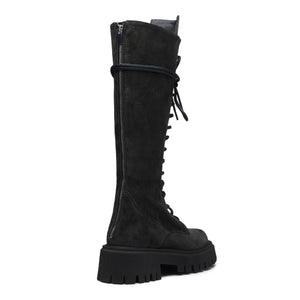 #suede
#black