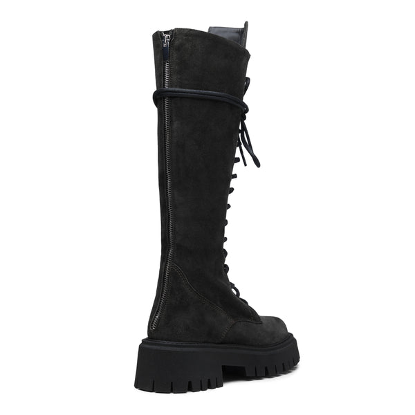 #suede
#black