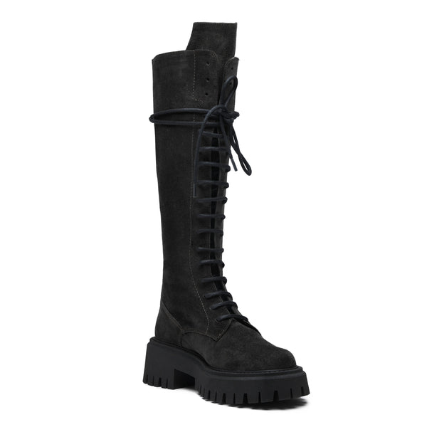 #suede
#black