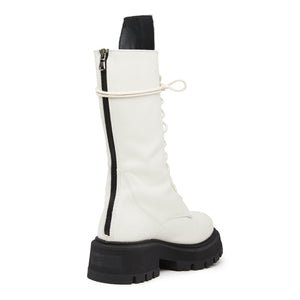 #boots
#white
