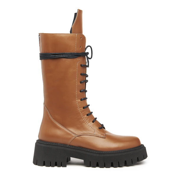 #boots
#brown