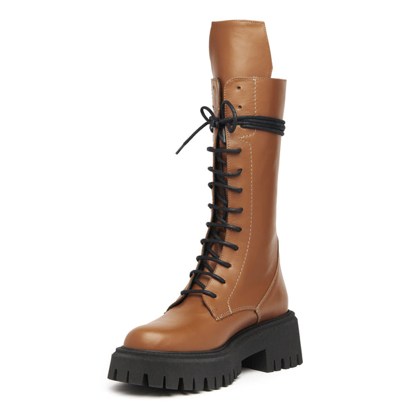 #boots
#brown