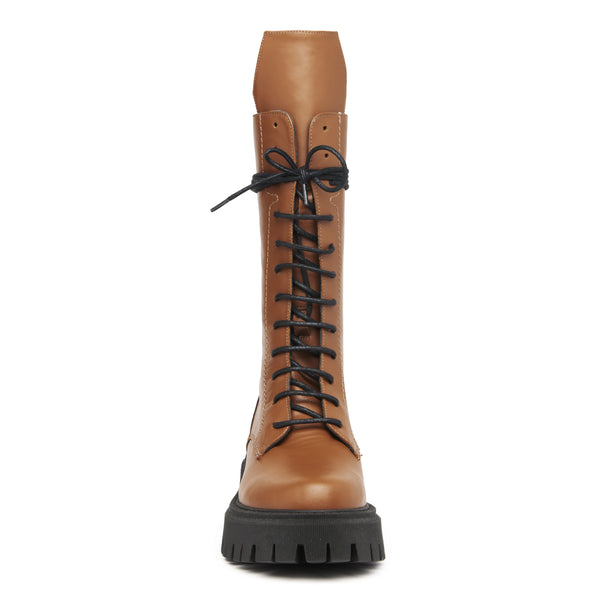 #boots
#brown