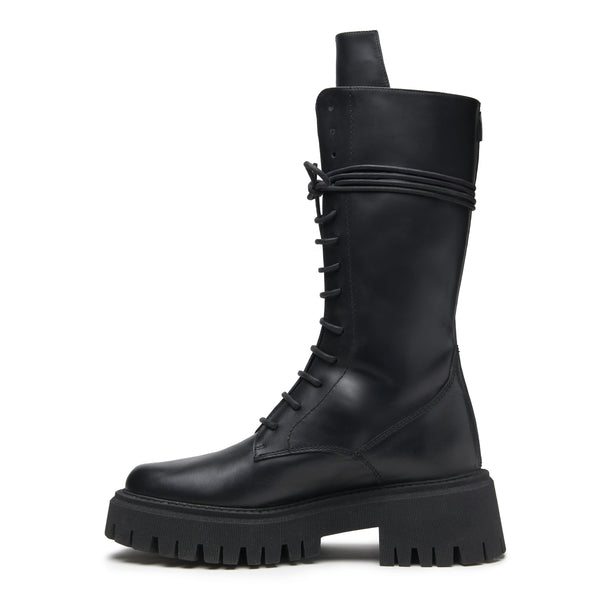 #boots
#black