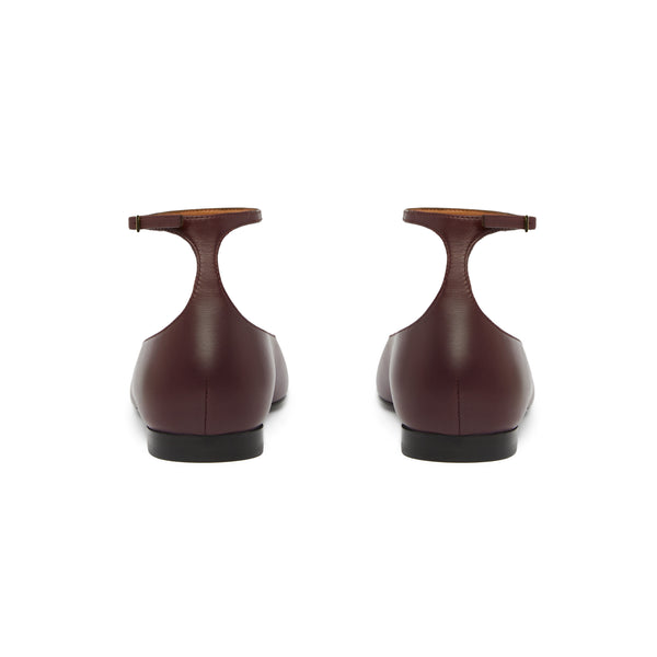 #flat
#burgundy