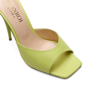 #MOONLIGHTMULETACCO11.5cm
#wasabigreen