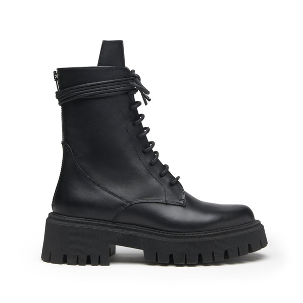 #boots
#black